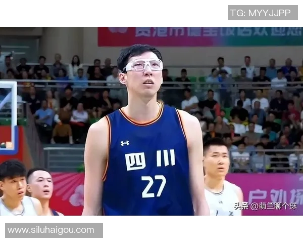 周琦在比赛中创造新纪录,成为CBA历史上得分最高球员 周琦在比赛中创造新纪录,成为CBA历史上得分最高球员