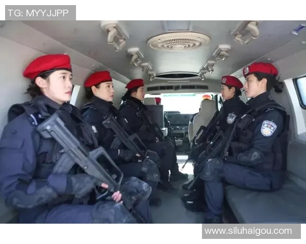 Elk女警一招制敌展现超凡实力引发热议与关注 Elk女警一招制敌展现超凡实力引发热议与关注