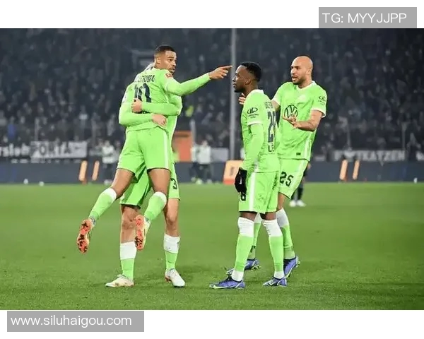 沃尔夫斯堡客场击败多特蒙德,勇夺两连胜,展现不凡实力 沃尔夫斯堡客场击败多特蒙德,勇夺两连胜,展现不凡实力