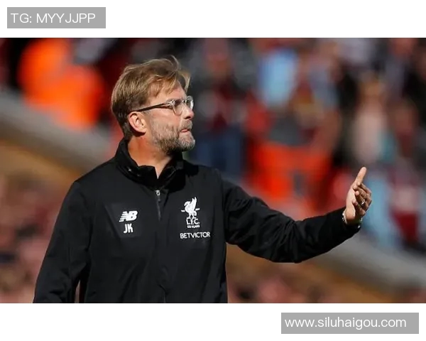 沙尔克04主场大胜,德甲保级路上迈出关键一步 沙尔克04主场大胜,德甲保级路上迈出关键一步