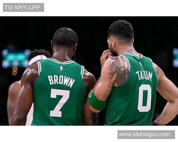 绿军客场不敌黄蜂,遭遇两连败:背后原因与未来展望 绿军客场不敌黄蜂,遭遇两连败:背后原因与未来展望