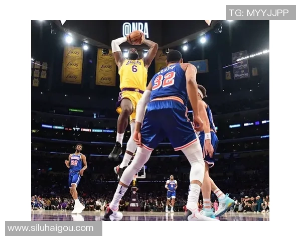 詹姆斯连续三场得分破50，带领湖人取得三连胜