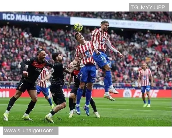 马德里竞技主场3-1逆转埃瓦尔,继续保持西甲领跑位置 马德里竞技主场3-1逆转埃瓦尔,继续保持西甲领跑位置